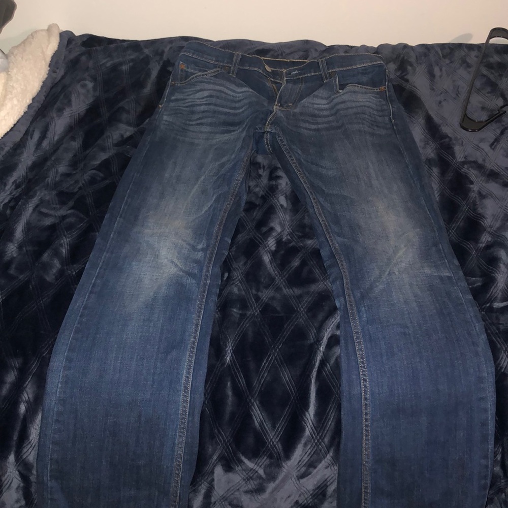 Men’s Levi’s jeans (32x34)